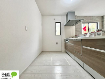 Lb`@VzȂł͂̃sJsJ̃Lb`͖̂yĂ܂ˁB