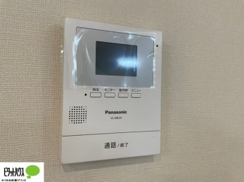 ̑@{Hʐ^FԂSTVj^[tC^[z