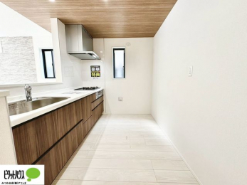 Lb`@VzȂł͂̃sJsJ̃Lb`͖̂yĂ܂ˁB