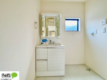 ʑEʏ@ʎɏAJr\hɂB傫ȋŌ₷ʉϑł