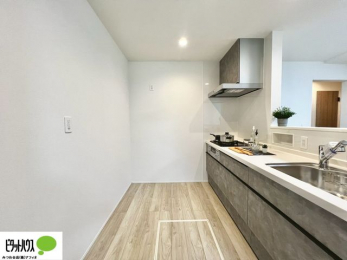 Lb`@VzȂł͂̃sJsJ̃Lb`͖̂yĂ܂ˁB