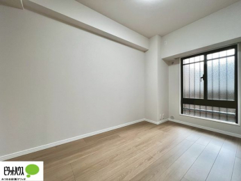 �q�������@�傫�ȑ����疾�邢�z�˂�������܂��B