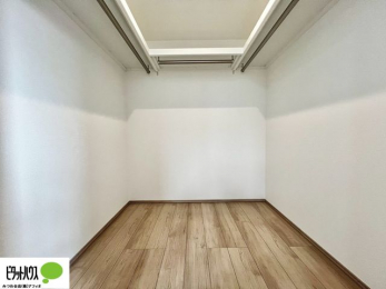 [@傫ȃEH[NCN[[bgɂ́AGߕ̈ߗނȂǂ܂Ƃ߂Ď[łALg܂