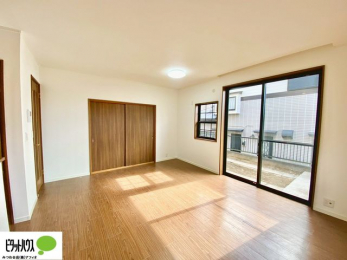 ���r���O�@�L�X�k�c�j�I����̑傫�ȃ\�t�@��u���Ă������f��ӏ܂��ǂ��ł��ˁB