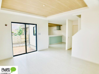 rO@lC̑ΖʃLb`ŉƑ݂ȂꏏB