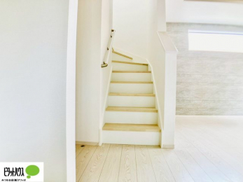 ̑@肷tKiBȂqlNz̕Sɏ艺ł܂B