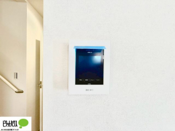 ̑@Wt[hFÂȓ쉹Ƌ͔rC̃Wt[hBOCɉeɂrCʂ܂B