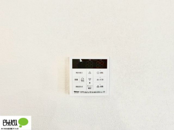 ̑@obNK[h~[܂łʃ{Eƈ̐`ɂȂLCAbvJE^[BȂڂȂǂ̉ʂȂAюUHTbƐ@܂Bʗeʂ16L̑eʁB