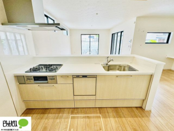 Lb`@{Hʐ^@lC̃JE^[Lb`́ArOɂ邲Ƒ̗lqf܂