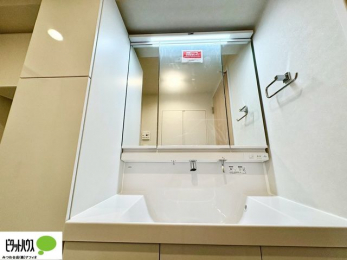 ʑEʏ@g₷VvȐʉϑB̎xx͂n܂܂B