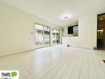 ̑@傫ȑ̂郊rO͖邭AʂǂAƑ݂Ȃ̏΂n܂