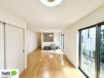 rO@lC̑ΖʃLb`ŉƑ݂ȂꏏB