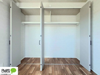 [@傫Ȏ[͂mׂG݂Ղ肵܂܂B