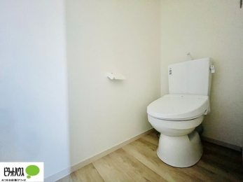 �g�C���@�{�H��ʐ^�@1�E2�K�E�H�V�����b�g�g�C�������B