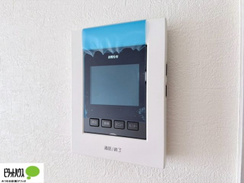 ̑@{Hʐ^FԂSTVj^[tC^[z