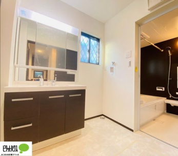 ���ʑ�E���ʏ��@�{�H��ʐ^�F���ʎ��ɏ���������A�J�r�\�h�ɂ��B�傫�ȋ��Ō��₷�����ʉ��ϑ�ł�