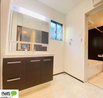 ���ʑ�E���ʏ��@�{�H��ʐ^�F���ʎ��ɏ���������A�J�r�\�h�ɂ��B�傫�ȋ��Ō��₷�����ʉ��ϑ�ł�