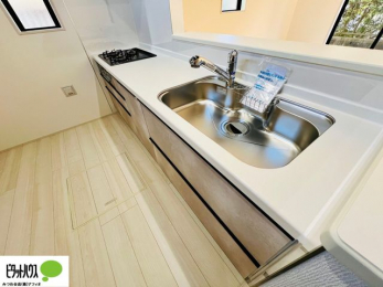 �L�b�`���@�{�H��ʐ^�@�Ƒ��Ƃ��b���Ȃ���y���������ł���J�E���^�[�L�b�`��