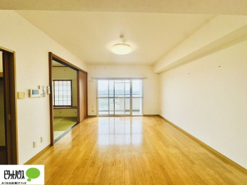 ̑@傫ȑۓIȃrÓA邢CɂĂ܂ˁB