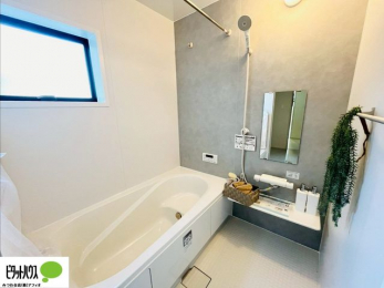 @{Hʐ^F1̔x̓͂qlƂ̃R~jP[V̏Ƃ