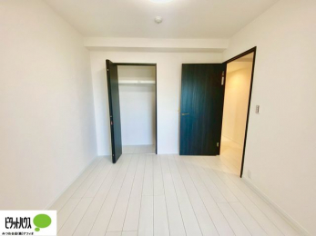 ���[�@���ꂼ��̂������Ɏ��[�X�y�[�X������̂Ńv���C�x�[�g�ȉו����g�߂ɒu�����Ƃ��ł��܂��B