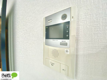 ���̑��@������Ԃ����S��TV���j�^�[�t���C���^�[�z��