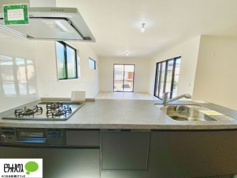 Lb`@VzȂł͂̃sJsJ̃Lb`͖̂yĂ܂ˁB