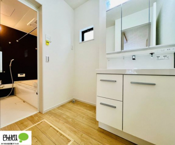 ʑEʏ@{Hʐ^F傫ȋŌ₷ʉϑł