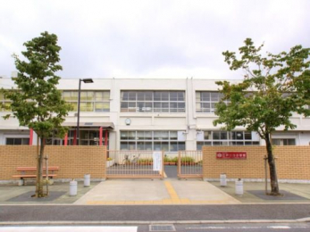 ӊ@Rs]ː䏬wZ k9B 700m