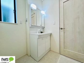 ʑEʏ@{Hʐ^FʎɏAJr\hɂB傫ȋŌ₷ʉϑł