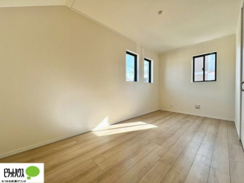 ���[�@�w�т̎��Ԃ��V�Ԏ��Ԃ���؂ɂł���q�ǂ������B�Ƌ�̔z�u�����₷���V���v���Ȑ݌v�ŁA�������K�Ɏg���܂��B