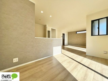 ���̑��@���r���O����̓L�b�`���ɂ���}�}��p�p��������̂ŁA���q�l���V�񂾂�x�񂾂���S���ĉ߂������Ƃ��ł��܂��B