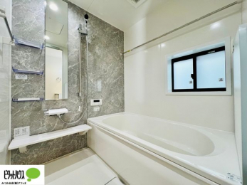 �����@�{�H��ʐ^�@�����̔�������Ă���闁���͍L�X�������B�x���͂��q�l�ƈꏏ�ɗV�тȂ������܂��ˁB