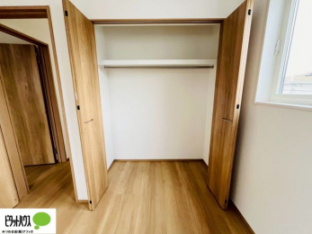 [@傫Ȏ[͂mׂG݂Ղ肵܂܂B