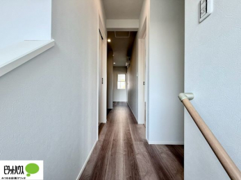 ̑@ȂqlNz̕Sď艺łA肷tKi