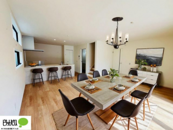 rO@ۂ̎ʐ^CGŉƋzuC[WłAۂƂ͑قȂ܂B