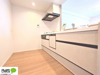 Lb`@lC̃JE^[Lb`́ArOɂ邲Ƒ̗lqf܂