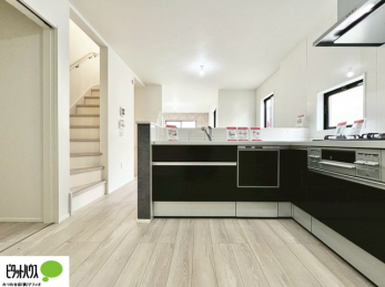 Lb`@ƑƂbȂyłJE^[Lb`łB