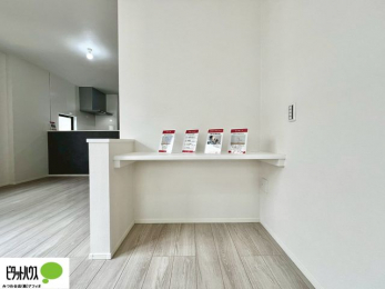 rO@X^fBJE^[t􂨎ql̉ƒwKe[Nɂ