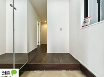 ց@V[Y{bNXɂ́AgȂ݃`FbNłSg~[tI