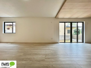 ̑@傫ȑۓIȃrÓA邢CɂĂ܂ˁB