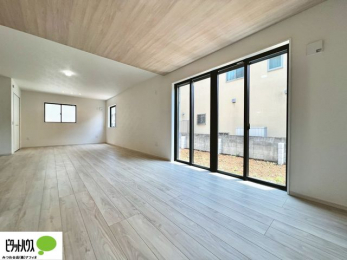 ̑@傫ȑ̂郊rO͖邭AʂǂAƑ݂Ȃ̏΂n܂