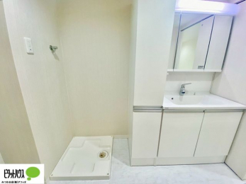 ʑEʏ@Oʋ̗AVNȂǑ[ALXƂʉϑłB