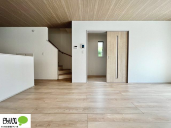 rO@lC̑ΖʃLb`ŉƑ݂ȂꏏB