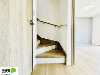 ̑@肷tKiBȂqlNz̕Sɏ艺ł܂B