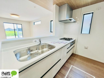 Lb`@VzȂł͂̃sJsJ̃Lb`͖̂yĂ܂ˁB