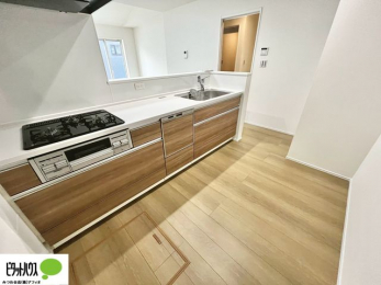 Lb`@VzȂł͂̃sJsJ̃Lb`͖̂yĂ܂ˁB