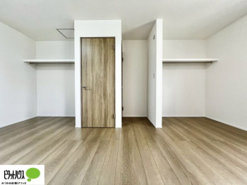 [@傫Ȏ[͂mׂG݂Ղ肵܂܂B