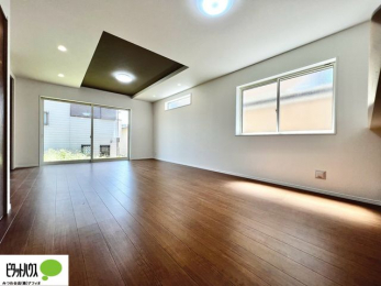 ���̑��@�܏�V��ŊJ���I�ȋ�ԂɁB