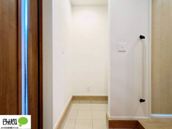 ���r���O�@�A�E�g�h�A�p�i��x�r�[�J�[�A�K�[�f�j���O�̓���Ȃǂ����[���Ă����̂ɂ��֗��ȃV���[�Y�C���N���[�N